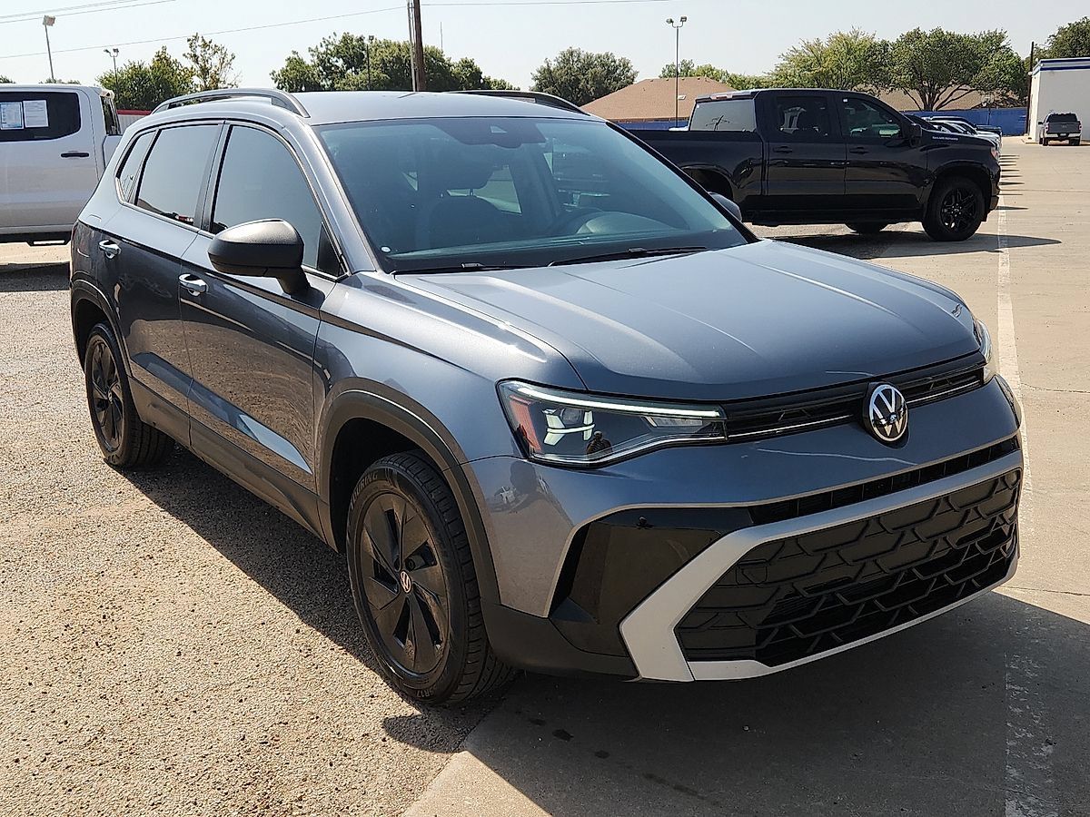 Used 2025 Volkswagen Taos S FWD image 5