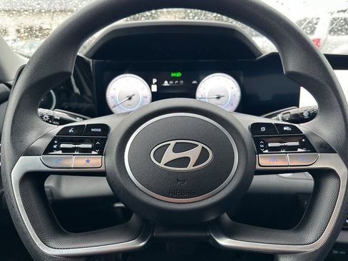 Used 2024 Hyundai Elantra SEL image 26