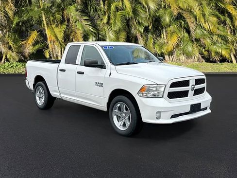 Used 2017 RAM 1500 Express image 2