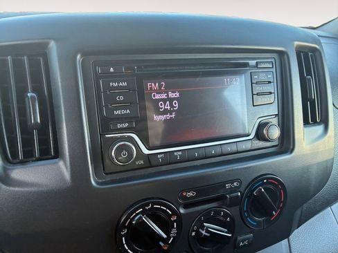 Used 2018 Nissan NV200 S w/ Back Door Glass Package image 24