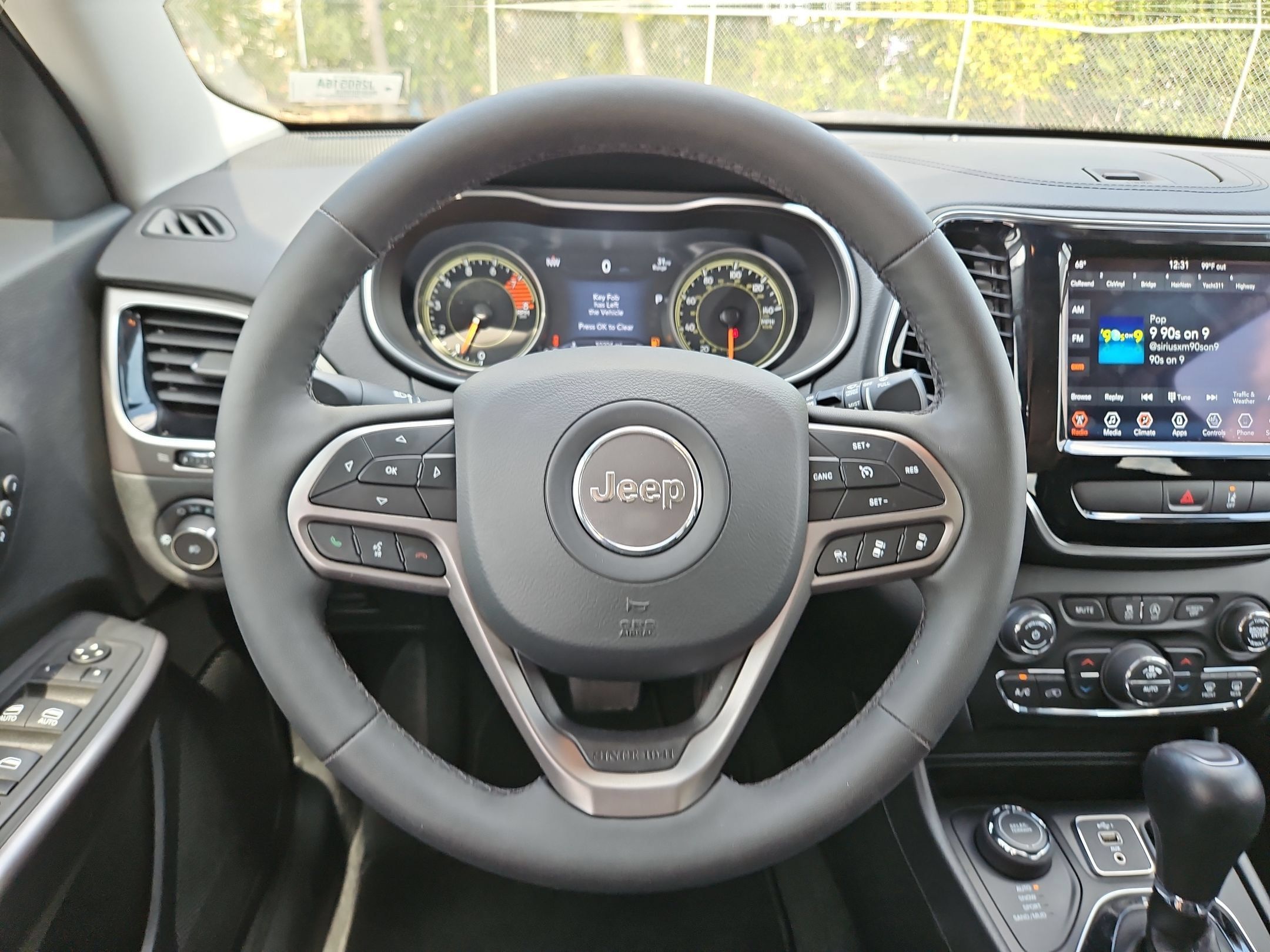 Used 2022 Jeep Cherokee Limited AWD/4WD image 20