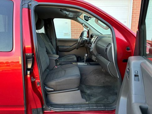 Used 2014 Nissan Frontier PRO-4X AWD/4WD image 11