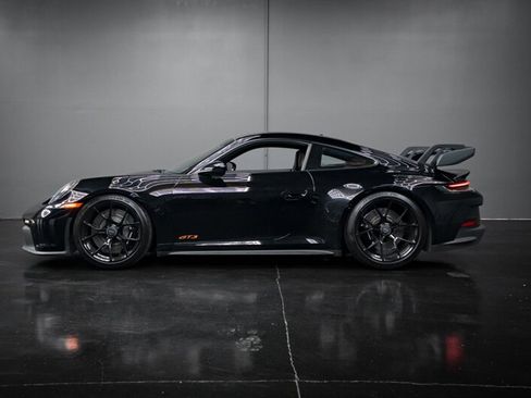 Used 2022 Porsche 911 GT3 RWD image 5