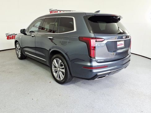 Used 2020 Cadillac XT6 Premium Luxury FWD image 6