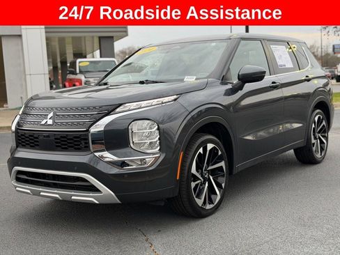 Used 2024 Mitsubishi Outlander SE image 5