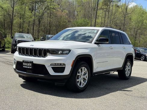 Used 2023 Jeep Grand Cherokee Limited AWD/4WD image 24
