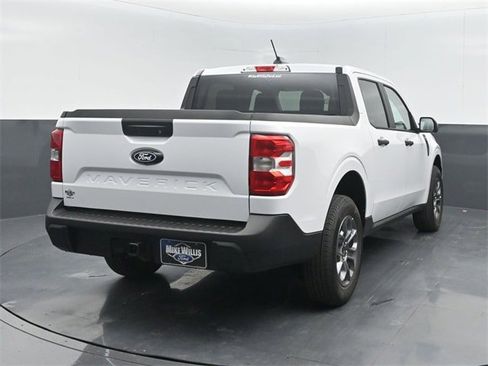 New 2025 Ford Maverick XLT image 37