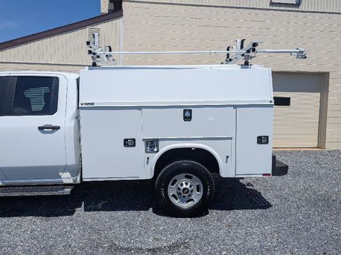 Used 2024 Chevrolet Silverado 2500 W/T w/ WT Convenience Package AWD/4WD image 4