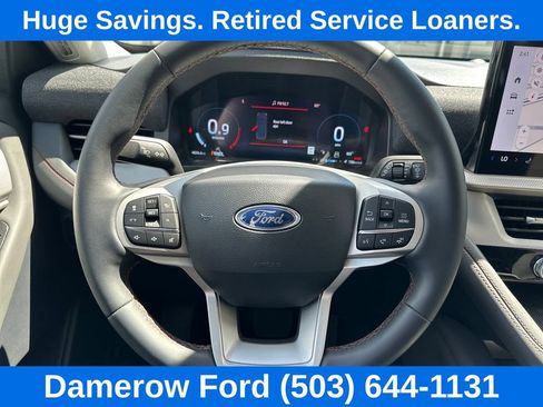Used 2026 Ford Explorer Active AWD/4WD image 19