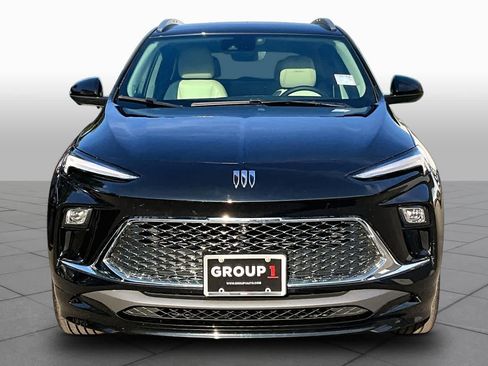 Used 2024 Buick Encore GX Avenir w/ Avenir Technology Package FWD image 4