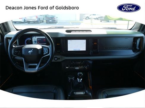 Used 2023 Ford Bronco Badlands image 15