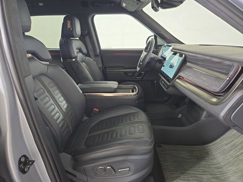 Used 2022 Rivian R1T Launch Edition image 23