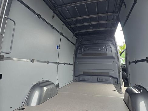 New 2025 Mercedes-Benz Sprinter 2500 image 16