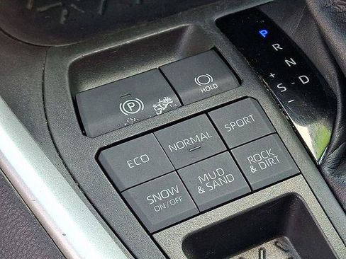 Certified 2022 Toyota RAV4 XLE AWD/4WD image 15