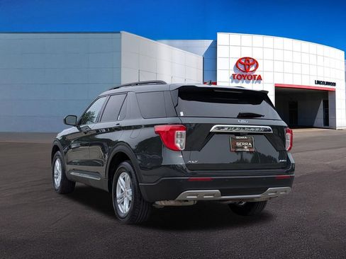 Used 2023 Ford Explorer XLT w/ Equipment Group 202A AWD/4WD image 12