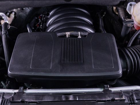 Used 2025 Cadillac Escalade Sport Platinum w/ LPO, Floor Liner Package AWD/4WD image 7