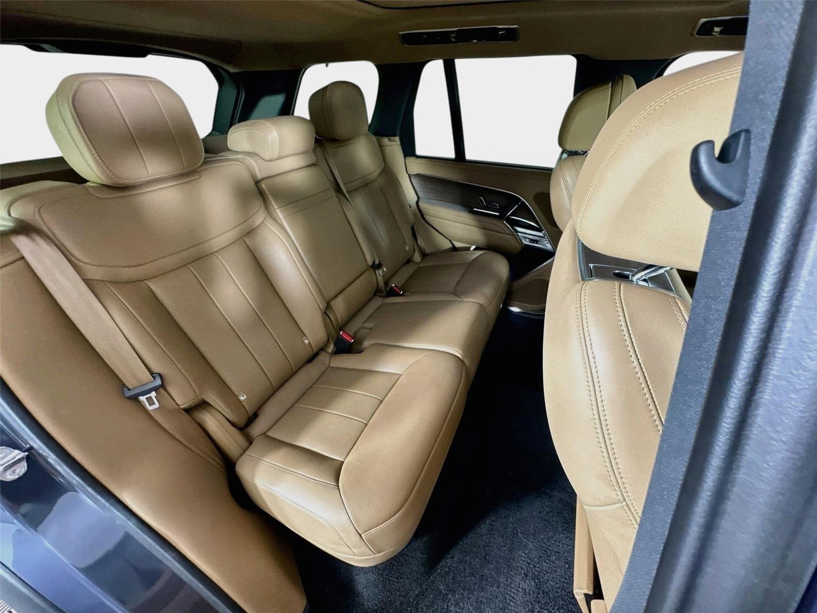 Used 2024 Land Rover Range Rover SE AWD/4WD image 29