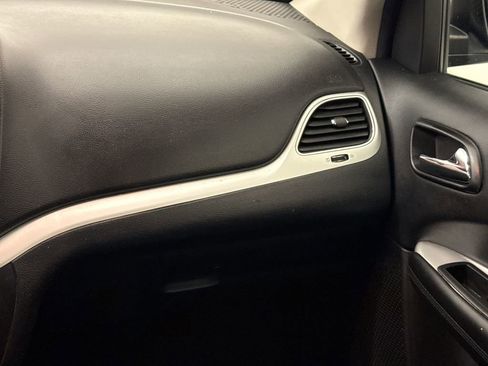 Used 2018 Dodge Journey SE w/ Popular Equipment Group image 15