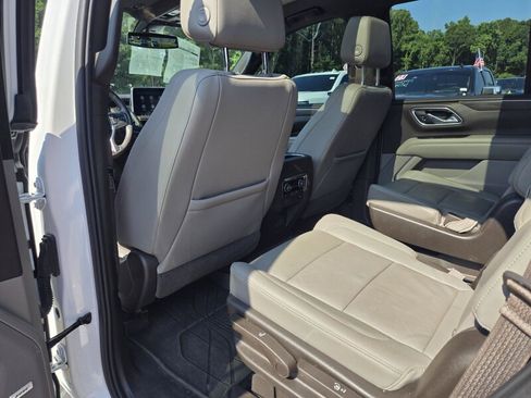Used 2021 Chevrolet Tahoe Z71 w/ Z71 Signature Package AWD/4WD image 26