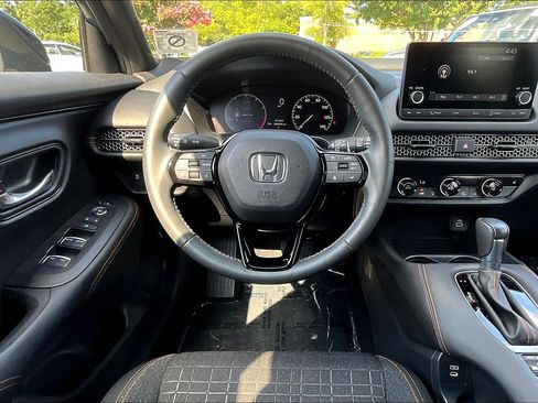 Used 2024 Honda HR-V Sport image 5