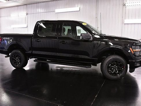 New 2026 Ford F150 XLT w/ Equipment Group 302A MID image 8