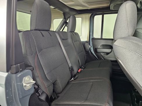 New 2026 Jeep Wrangler Unlimited Rubicon image 38