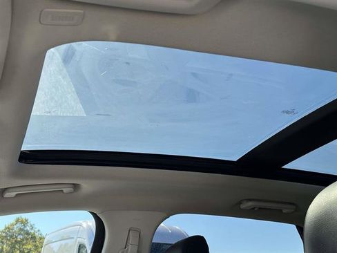 Used 2022 Ford Edge SEL w/ Convenience Package image 15