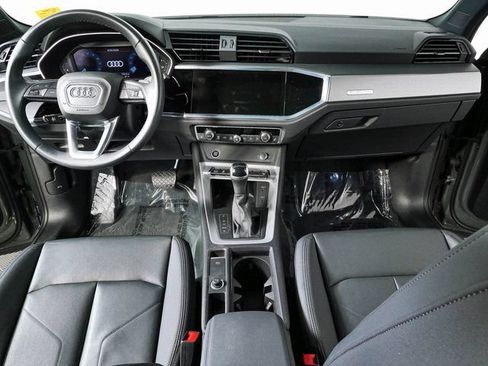 Used 2024 Audi Q3 2.0T Premium w/ Convenience Package AWD/4WD image 18