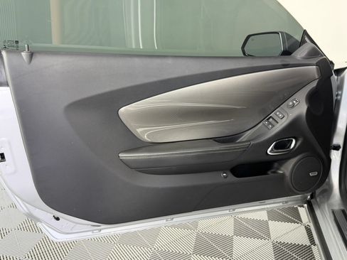 Used 2015 Chevrolet Camaro SS w/ RS Package RWD image 31