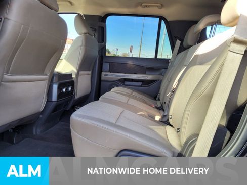 Used 2021 Ford Expedition XLT image 5