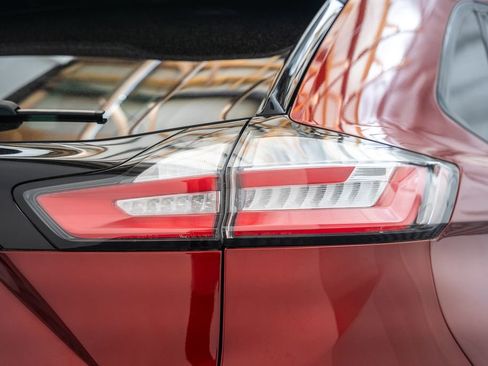 Used 2019 Ford Edge ST w/ Equipment Group 401A AWD/4WD image 8