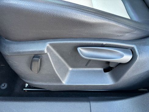 Used 2017 Volkswagen Tiguan S image 14