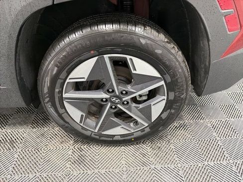 Used 2025 Hyundai Tucson SEL AWD/4WD image 9