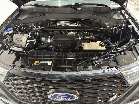 Used 2022 Ford Explorer ST w/ ST Street Pack image 38