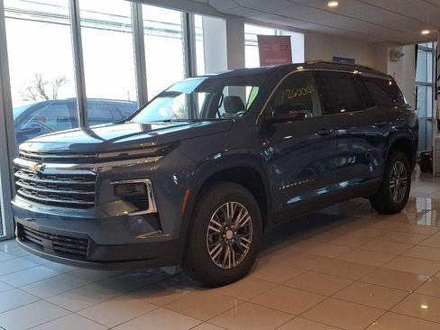 New 2026 Chevrolet Traverse LT image 3