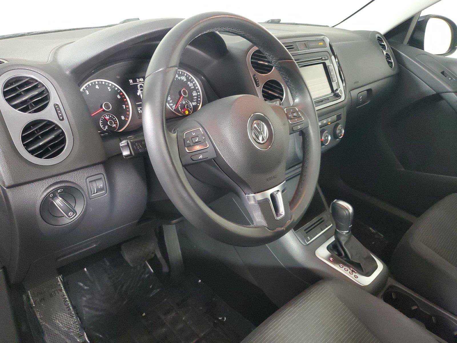 Used 2015 Volkswagen Tiguan S FWD image 23