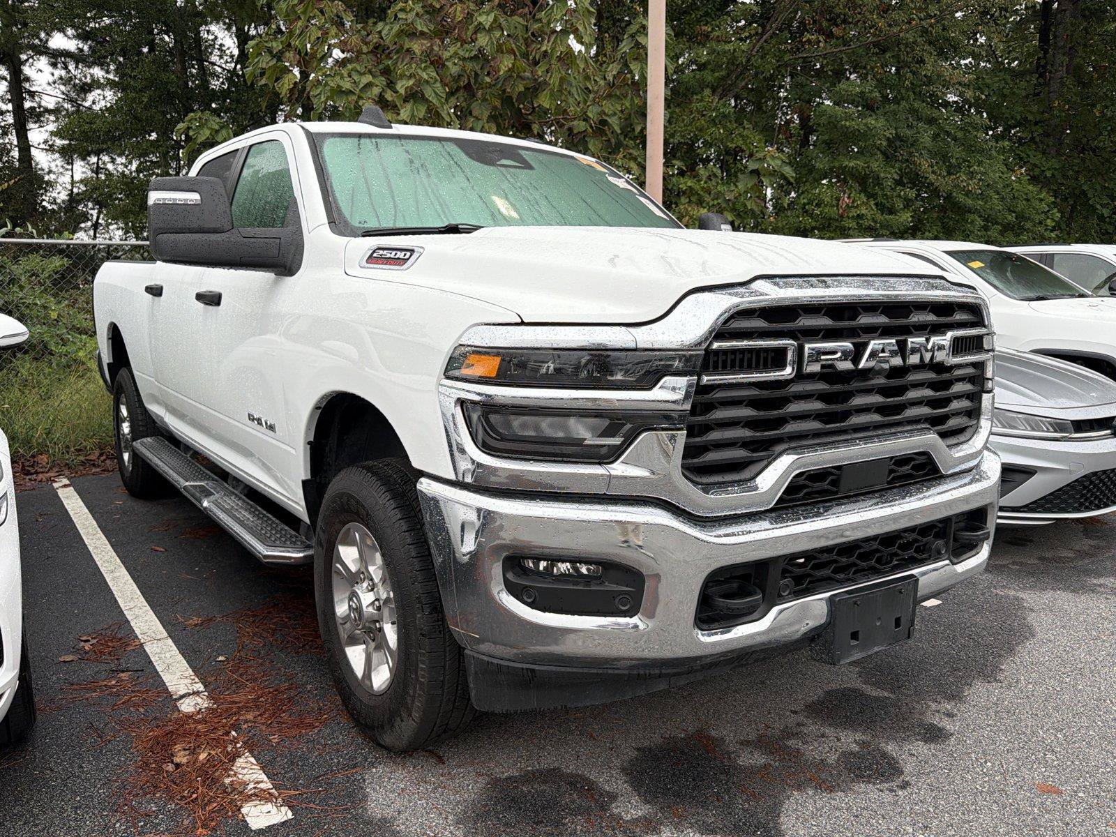 Used 2026 RAM 2500 Big Horn AWD/4WD image 3