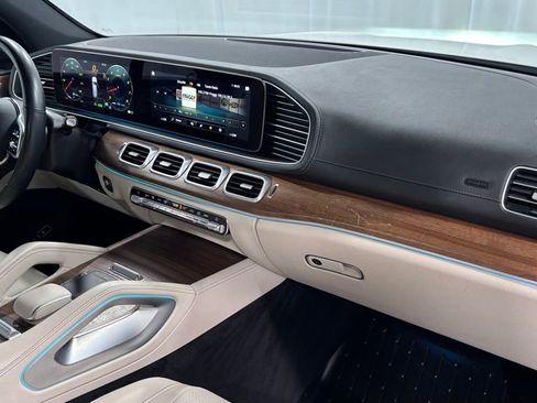 Certified 2023 Mercedes-Benz GLS 450 4MATIC image 16