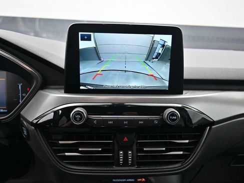 Certified 2025 Ford Escape Active w/ Cold Weather Package FWD image 38