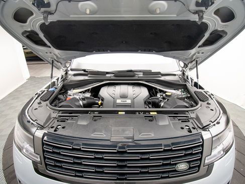 Used 2023 Land Rover Range Rover SE AWD/4WD image 35
