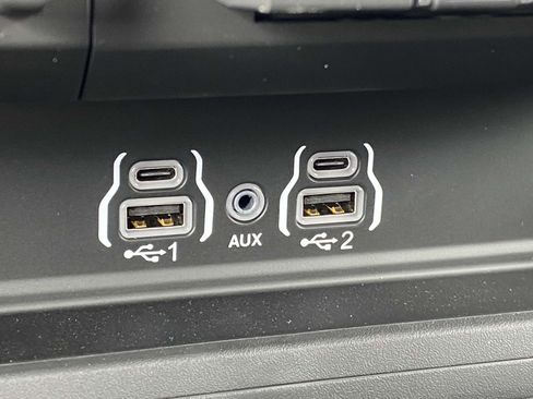 New 2025 RAM 3500 Laramie image 4