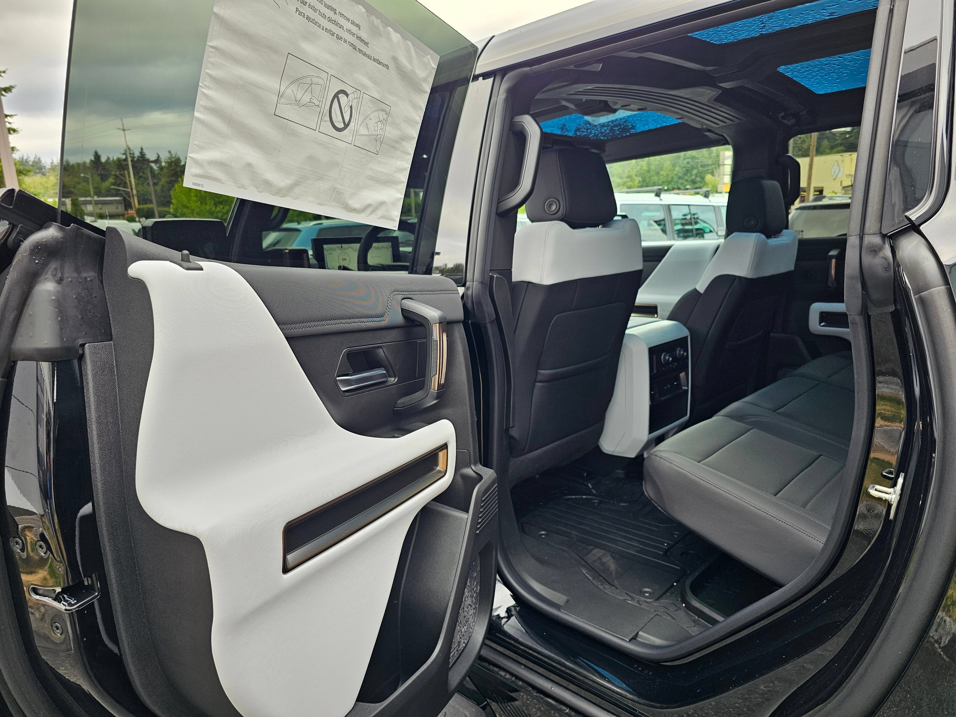 New 2024 GMC Hummer EV 2X AWD/4WD image 19