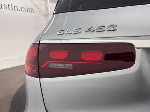 Used 2026 Mercedes-Benz GLS 450 4MATIC image 11