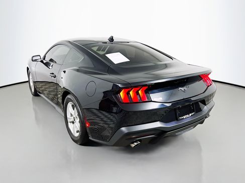Used 2024 Ford Mustang Coupe image 8