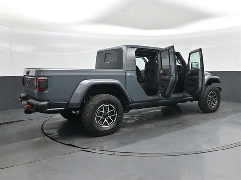 New 2025 Jeep Gladiator Rubicon image 45