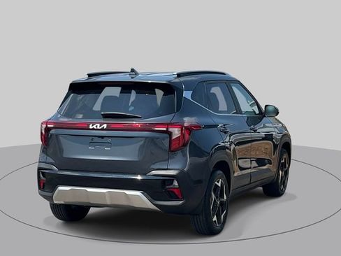 Used 2024 Kia Seltos EX AWD/4WD image 2
