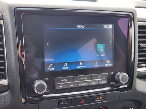 Used 2024 Nissan Frontier SV w/ Technology Package image 16