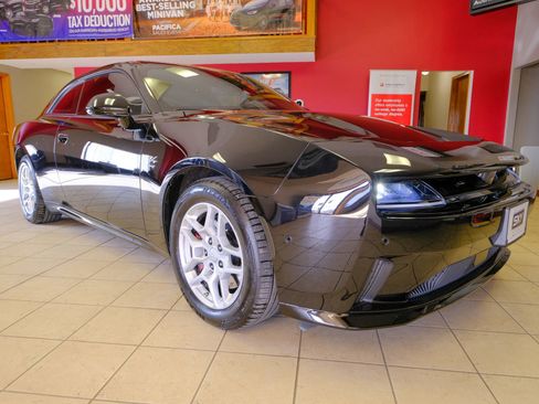 Used 2025 Dodge Charger R/T w/ Quick Order Package 25M R/T image 9