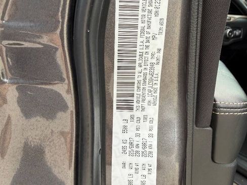 Used 2017 Jeep Cherokee Latitude w/ Comfort & Sound Group FWD image 23