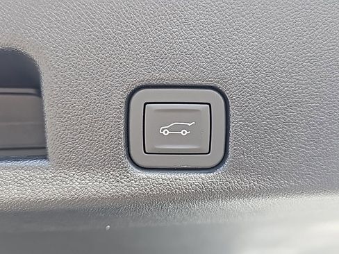 New 2026 Buick Enclave Sport Touring w/ Power Package image 9